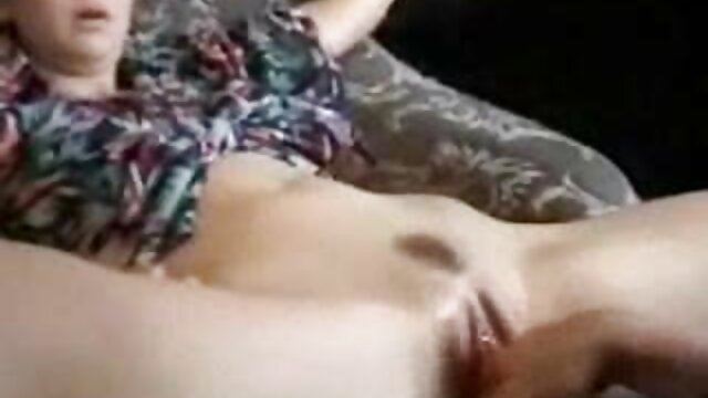 NAHÉ :  Cantik panas babes seneng tali-on lesbian jinis Cool porno film 