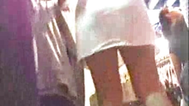 NAHÉ :  Teen kanca seneng-seneng muter karo saben liyane pus Cool porno film 