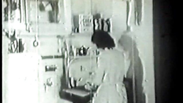 NAHÉ :  Juicy bodacious brunette nemu dheweke nyenyet bokong digawe dowo Cool porno film 
