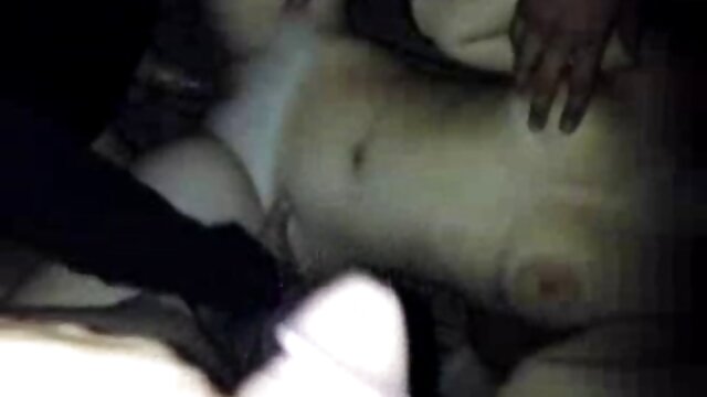 NAHÉ :  Sultry minx nyedot bartender bulge lan siap kanggo silit Cool porno film 