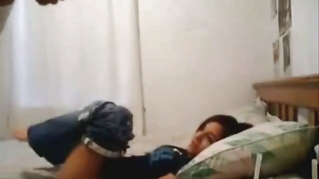NAHÉ :  Sensual jinis cah ayu pirang karo kaca tingal lan musisi Cool porno film 